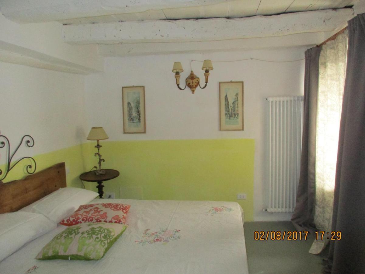 Bed and Breakfast Viandanti, Artisti E Sognatori Comano  Exterior foto