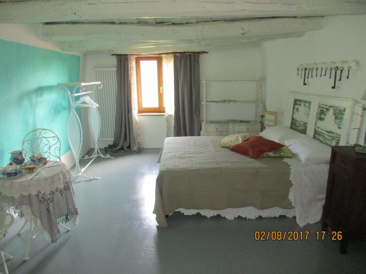 Bed and Breakfast Viandanti, Artisti E Sognatori Comano  Exterior foto