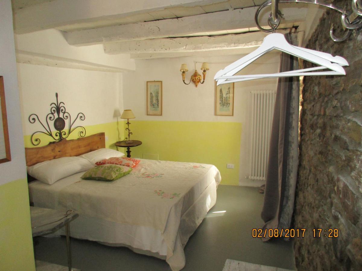 Bed and Breakfast Viandanti, Artisti E Sognatori Comano  Exterior foto